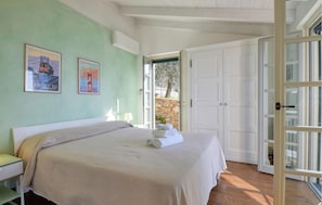 3 chambres, fer et planche à repasser, lit parapluie, Wi-Fi gratuit