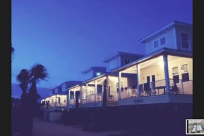 Exterior - Modern 3-Bedroom Retreat: Pool & Endless Beach Fun (Gulf Shores)