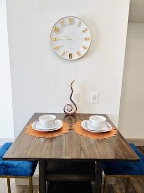 Dining - The Sunshine Getaway (Houston)