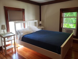 3 عدّة غرف نوم ومكواة/لوح كي وسرير سفر وواي فاي مجانًا