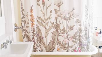 Eco-friendly toiletries, towels, soap, shampoo