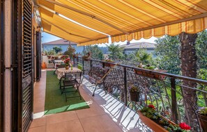 Outdoor dining - 3 bedroom beautiful apartment in Kostrena (Kostrena)