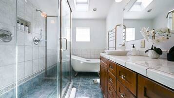 Bathtub, hair dryer, shampoo