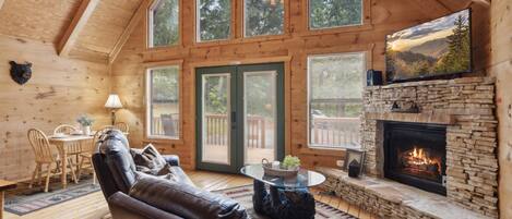 Smart-TV, Kamin, Tischfußball