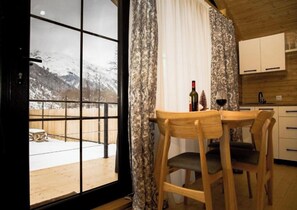 Dining - Villas at a great place with great views (Mestia)