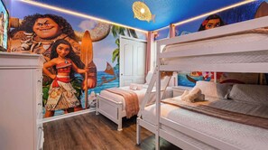 8 bedrooms, iron/ironing board, WiFi, bed sheets