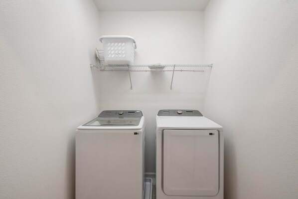 Interior - NICE 15BR Home Near Disney | Groups Welcome (Kissimmee)
