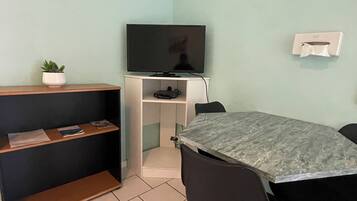 Queen Plus Three | Living area