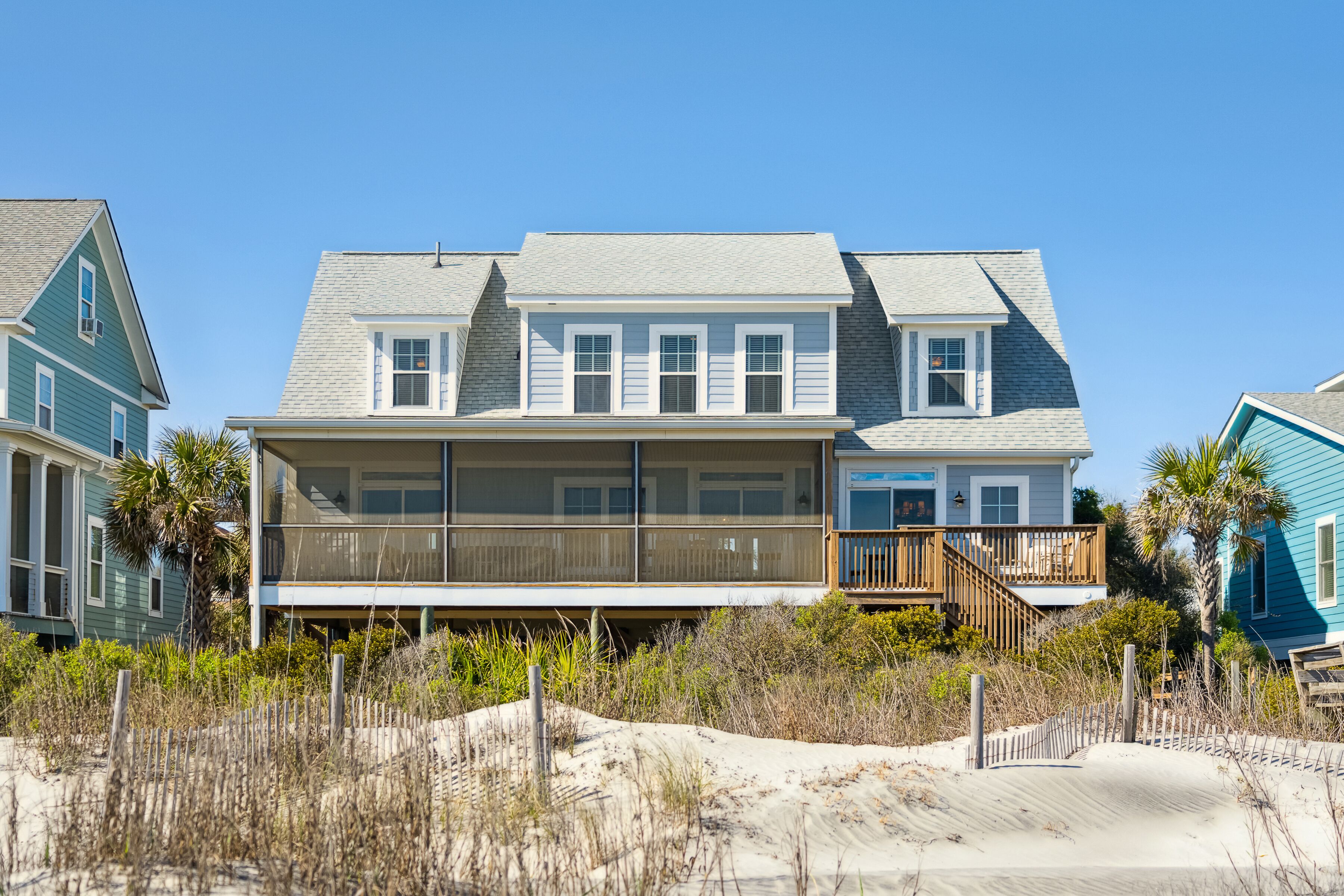 Oceanfront, Large Screen Porch, Gas Grill, Luxury Family Rental