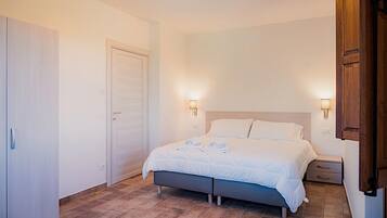 2 camere, culla da viaggio, Wi-Fi gratuito, lenzuola