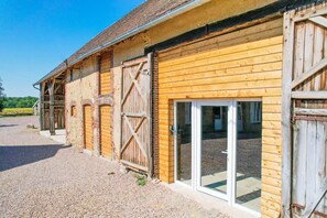 Exterior detail - So Villa Ragonniere - Piscine Intérieure - Foot - 2h Paris - 30 p (Villiers-Saint-Benoît)