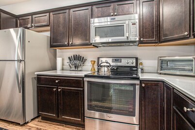 Gatsby Place | Beaches | Grand Mere | Wineries