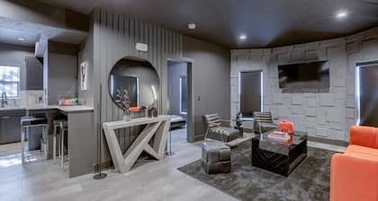 Elegant Black Modern Getaway