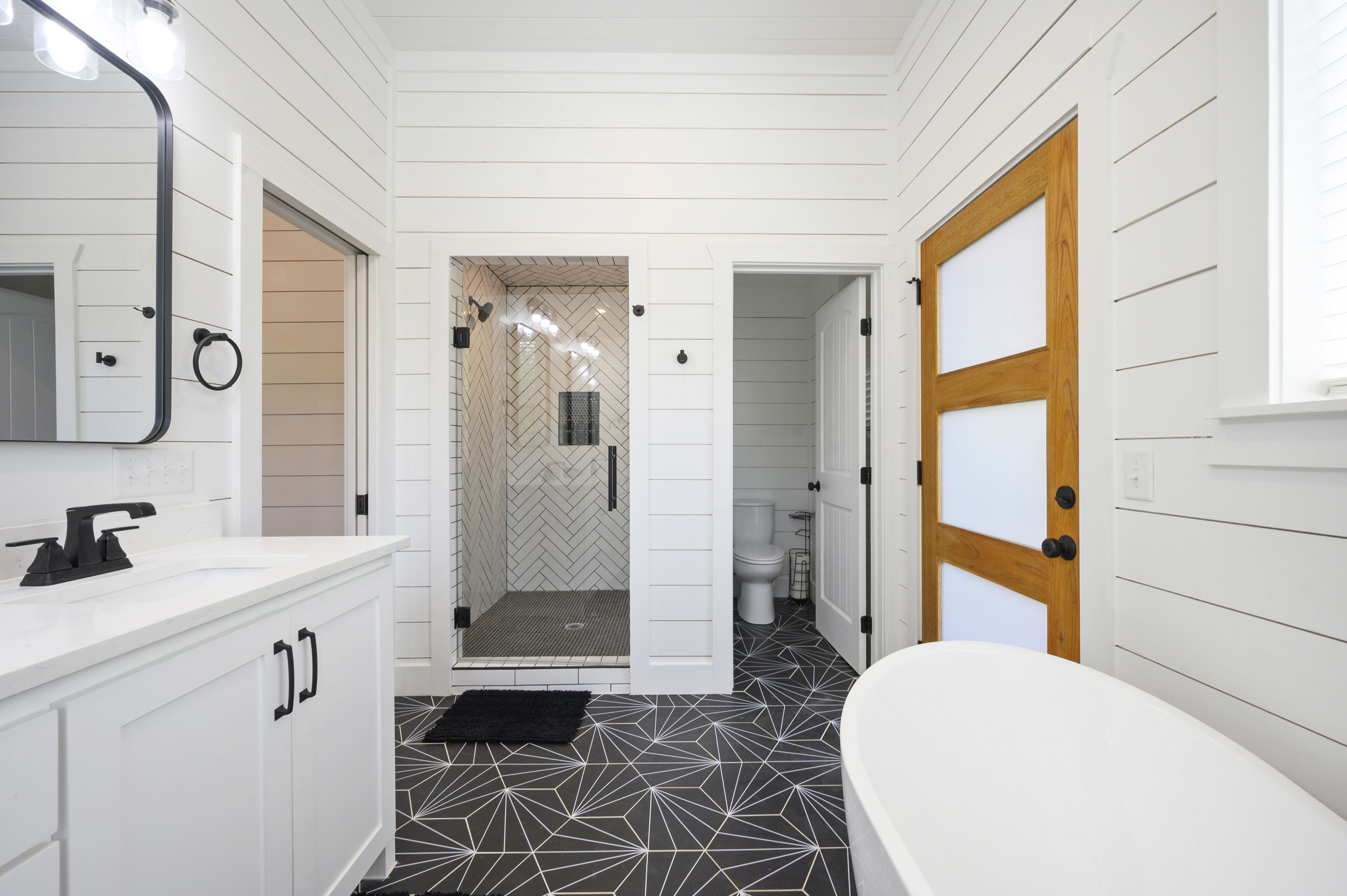 Bathtub, hair dryer, towels