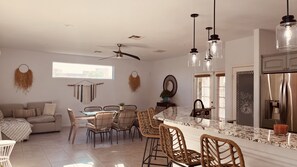 Interior - Ca’Del Sole amazing private retreat (Desert Hot Springs)