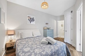 2 Schlafzimmer, Bügeleisen/Bügelbrett, kostenloses WLAN, Bettwäsche