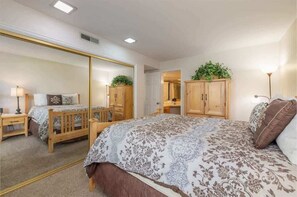 3 slaapkamers, reisbedje, gratis wifi, beddengoed