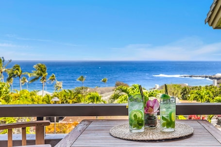 Terrace/patio. Kapalua Ridge Villas Resort by KBM