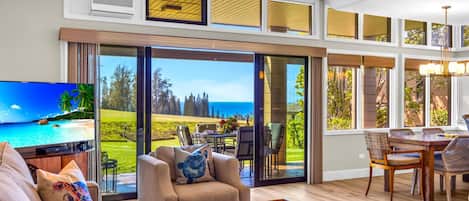 Condo (3 Bedrooms) | Living room | TV