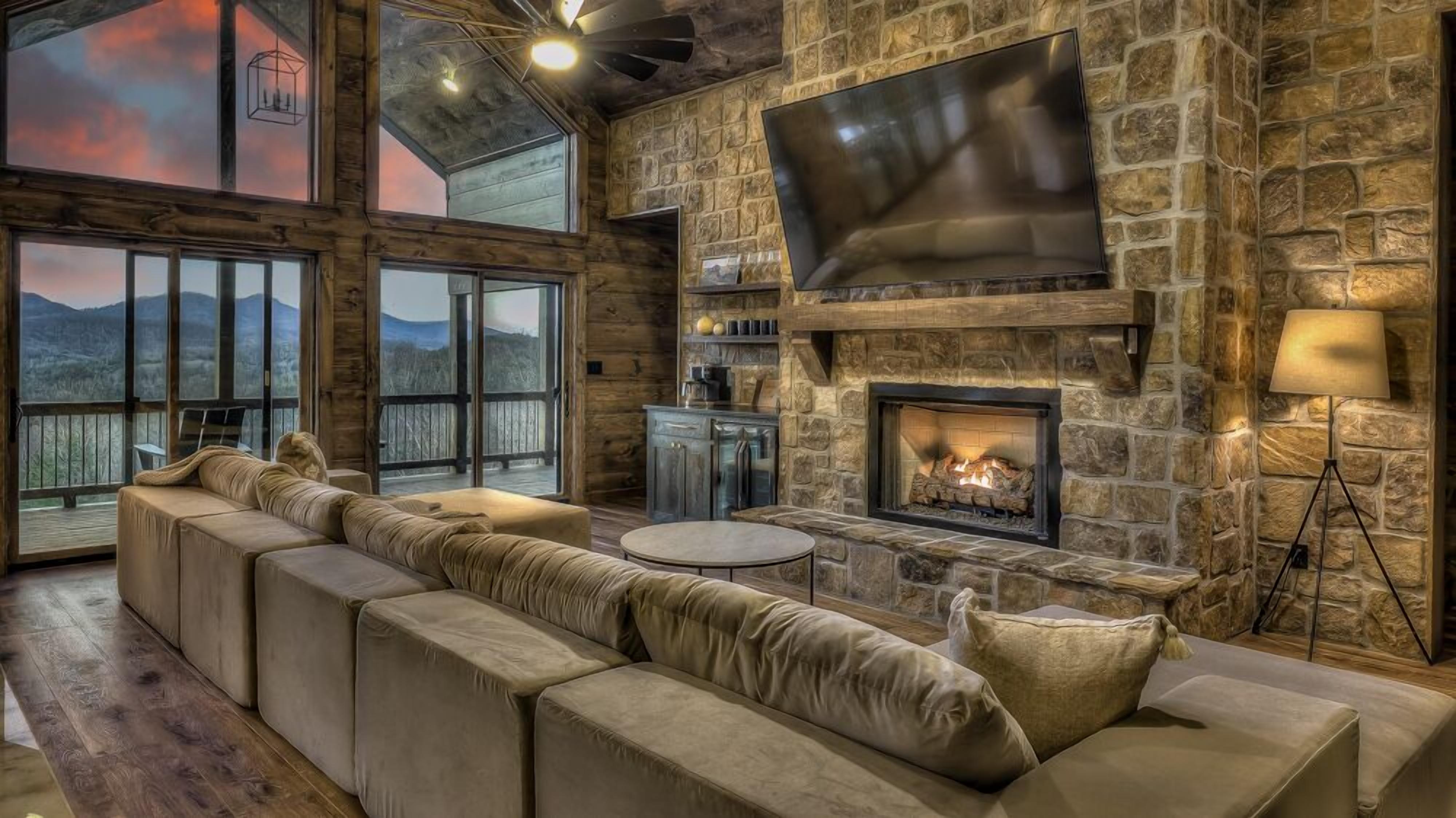 Televisión, chimenea, mesa de ping pong