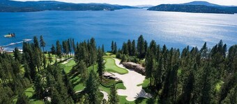 Newly Remodeled Home Across from Golf Course—On Centennial Trail, Near Elke Point Wedding Venue