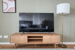 Interior - Classic Charlottenburg 3BR nr Tiergarten, by Blueground (Berlin)