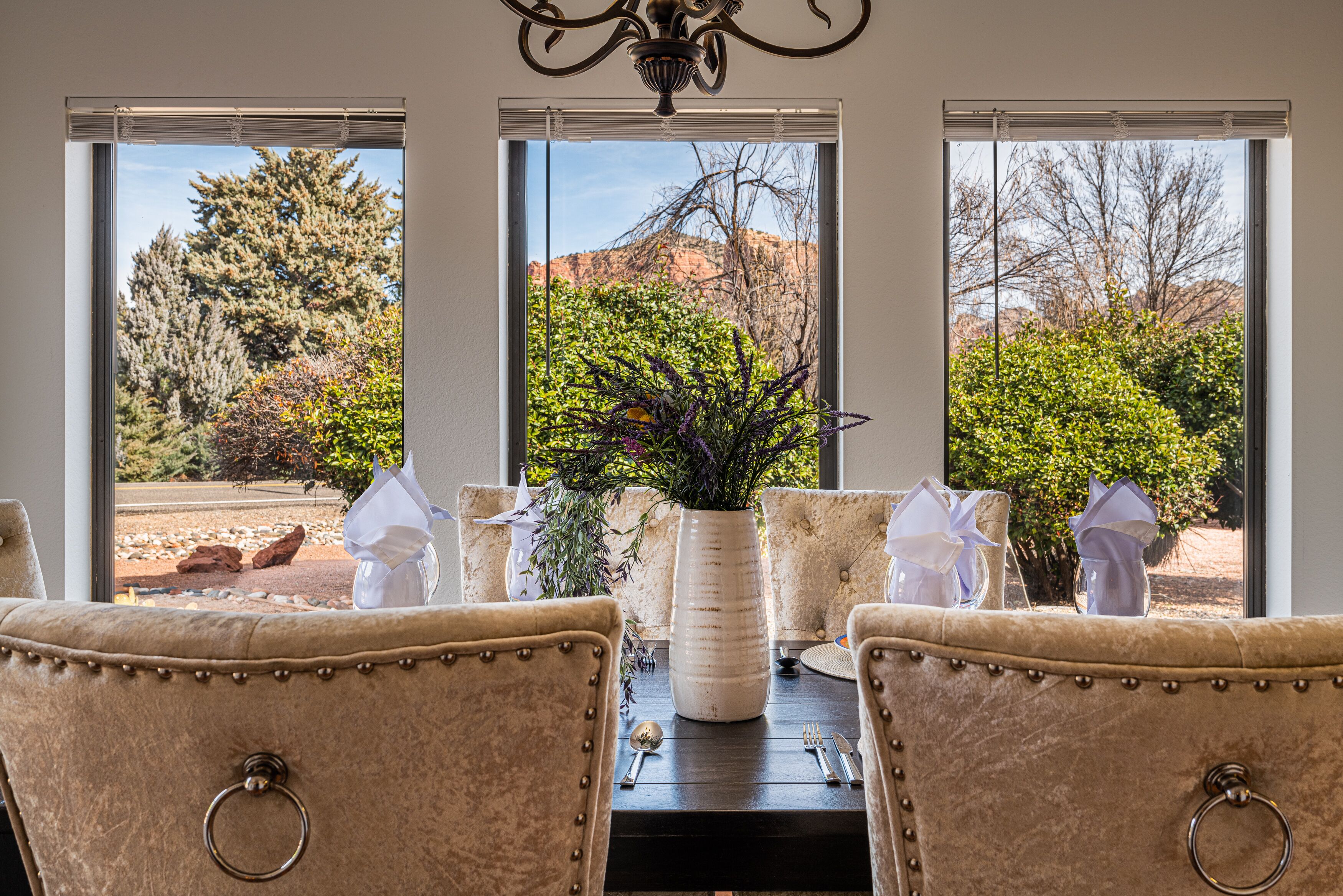 Surrounding Red Rock Views, Close to Trails, Enjoy Local Wildlife!