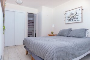1 bedroom, iron/ironing board, travel cot, free WiFi
