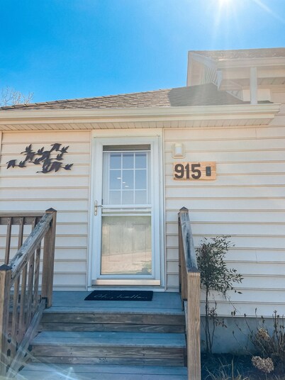 Cozy Cottage with Private Dock- Chesapeake Bay/ Cambridge (Pet-Friendly)