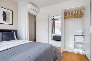 2 chambres, fer et planche à repasser, Wi-Fi, draps fournis