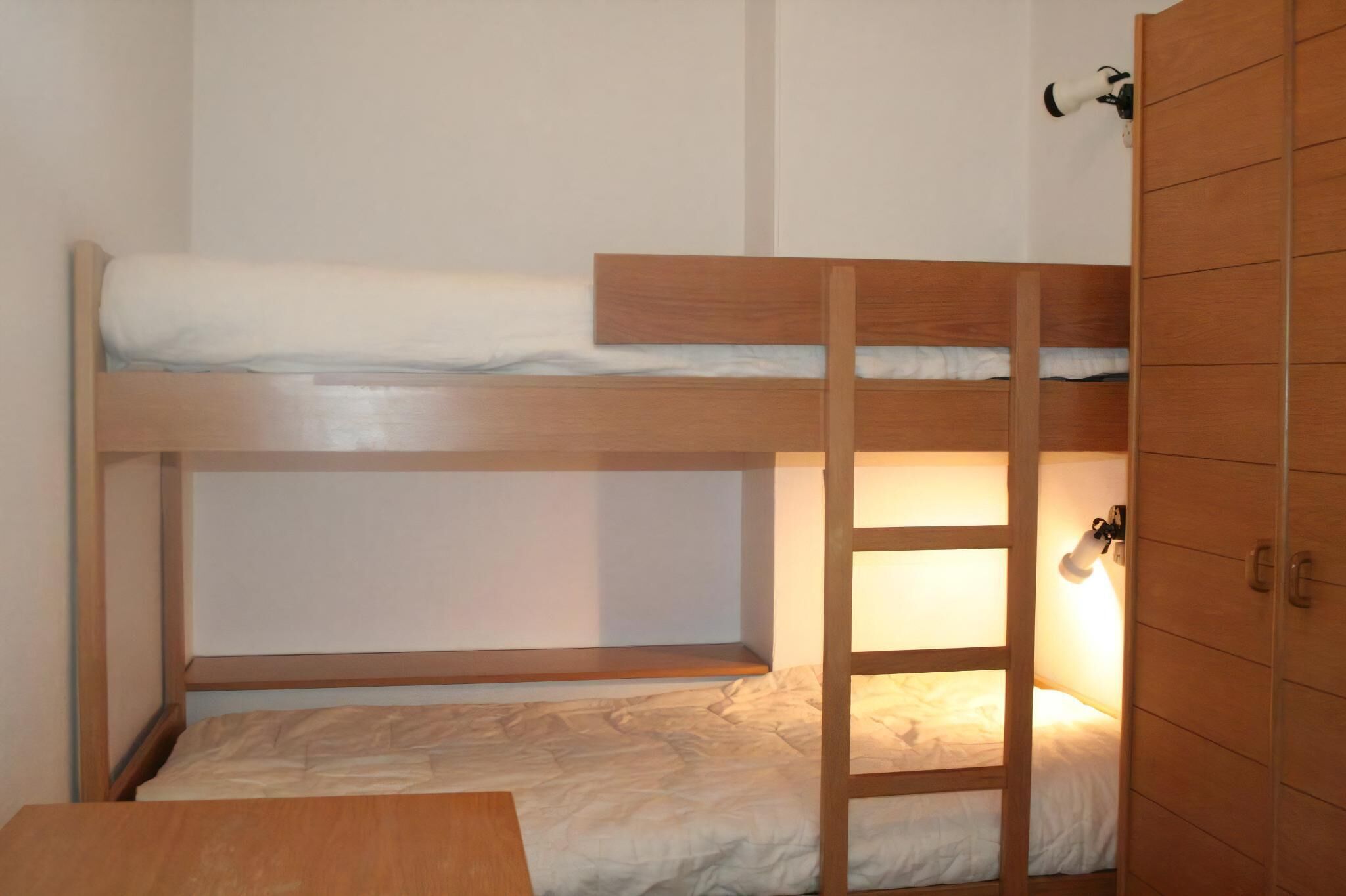 2 bedrooms, iron/ironing board, free WiFi