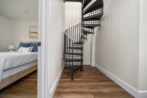 2 bedrooms, desk, iron/ironing board, free WiFi - BRAND NEW downtown rooftop condo with water views (Traverse City)