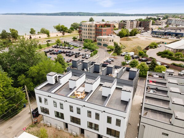 Exterior - BRAND NEW downtown rooftop condo with water views (Traverse City)