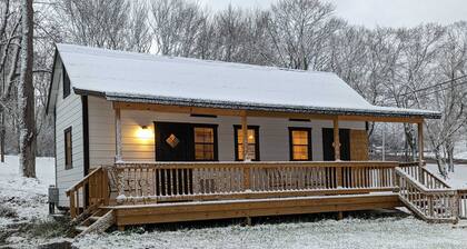 The Barn at Orchard's Edge - Event Center