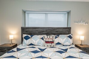 5 bedrooms, free WiFi, bed sheets