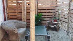 Classic Double Room | Terrace/patio - Los Almendros Mancora (Piura)