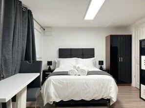 1 bedroom, iron/ironing board, WiFi, bed sheets