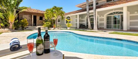 Indoor pool, outdoor pool