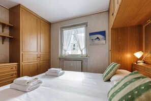 1 quarto, roupa de cama