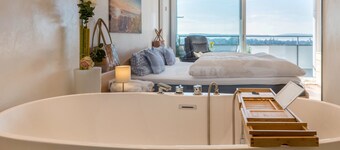 Holiday Apartment 'Bodenseepanorama Oberuhldingen' with Lake View, Balcony and Wi-Fi