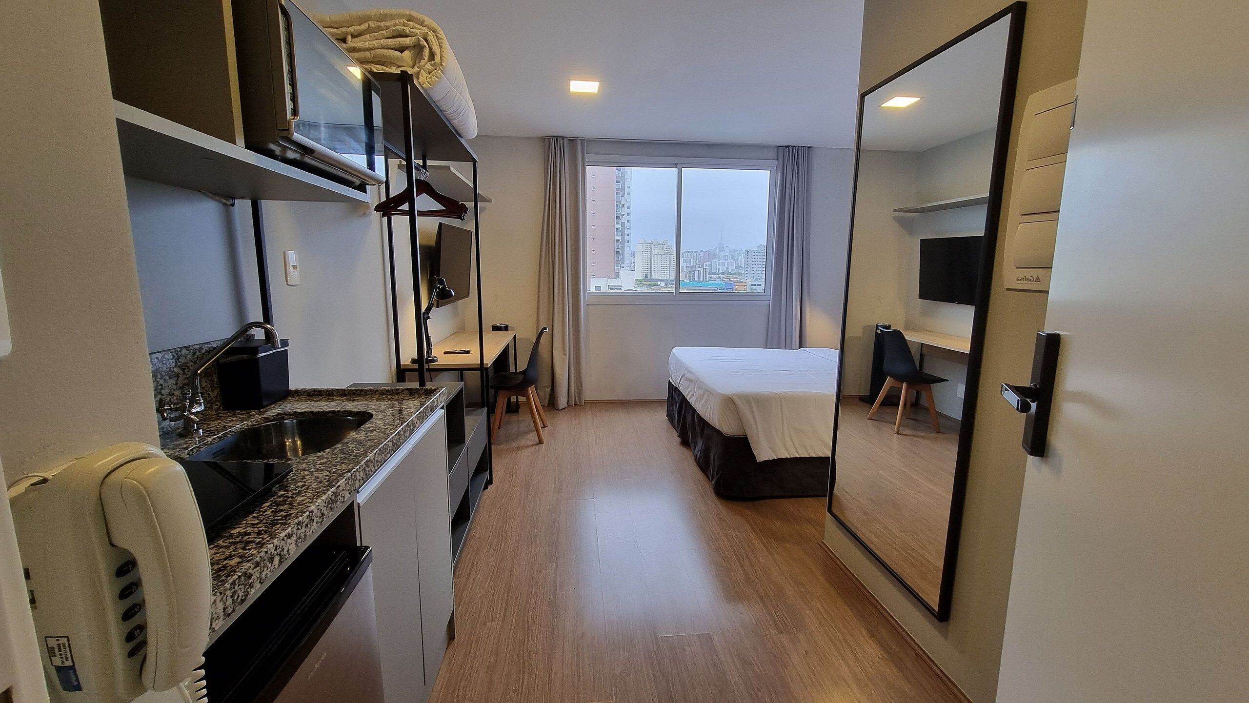 Economy Studio | Desk, laptop workspace, free WiFi, individually decorated