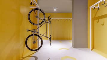 Economy Studio | Interior