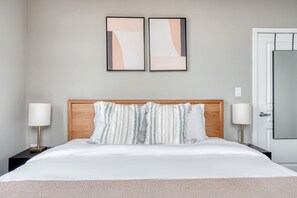 2 soverom, strykejern/-brett, wi-fi og sengetøy