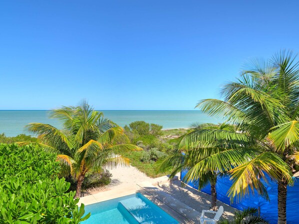 Outdoor pool - Casa Ventana del Mar - Yucatan Home Rentals (Chicxulub Puerto)