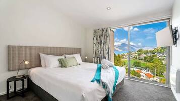 3 habitaciones, tabla de planchar con plancha y wifi gratis