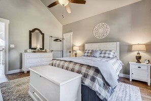 4 Schlafzimmer, Bügeleisen/Bügelbrett, WLAN, Bettwäsche