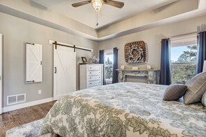 4 Schlafzimmer, Bügeleisen/Bügelbrett, WLAN, Bettwäsche