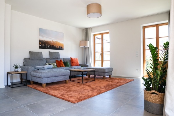Ferienhaus 132 qm, 1-4 Personen, 2 sep. Schlafzimmer, Terrasse, Balkon, WLAN-Wohnzimmer