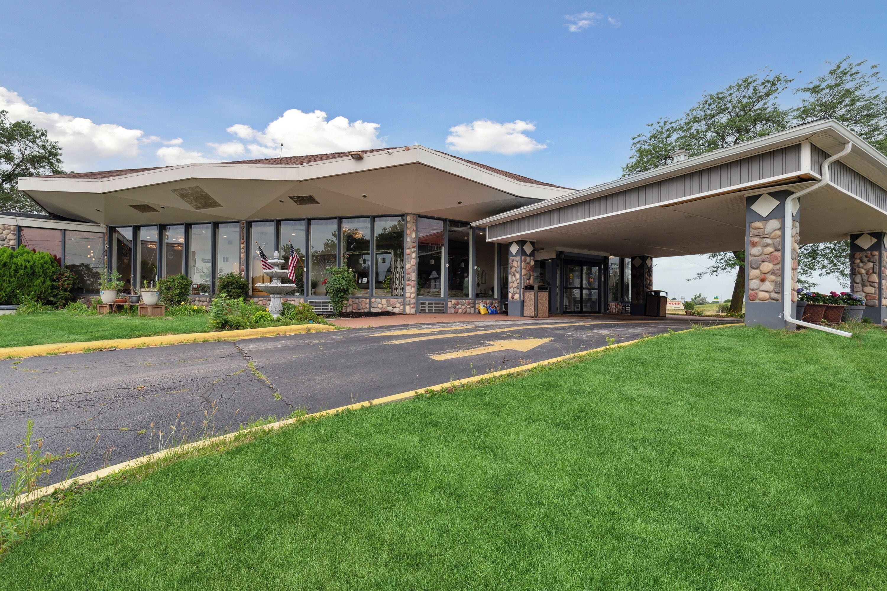 واجهة المنشأة