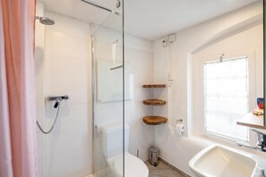 Standard Apartment, Multiple Bedrooms, 2 Bathrooms (Casa Merlot) | Bathroom